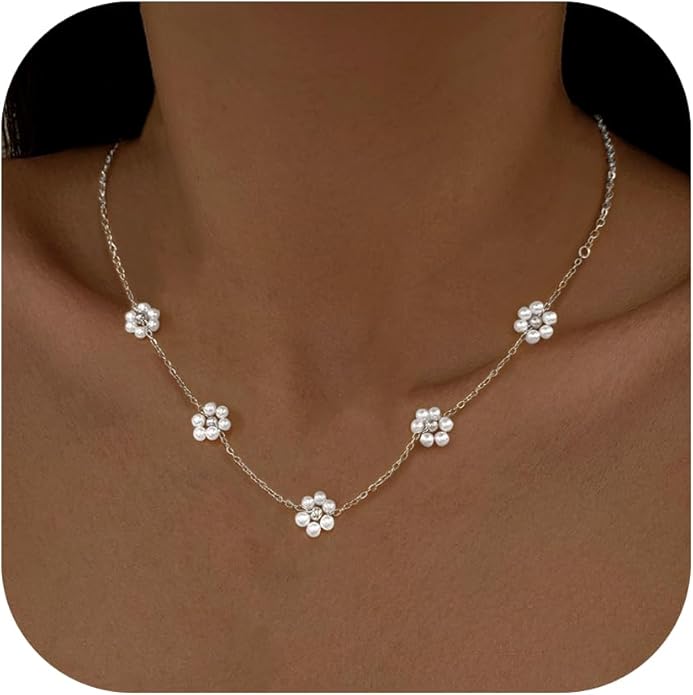 Daisy Pearl Necklace 18K Stainless Steel Gold Pearl Flower Necklace for Women Dainty Elegant Gift for Her Best Wishes