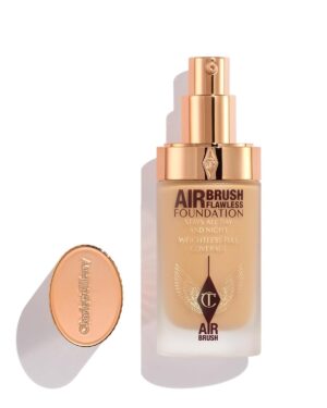 Charlotte Tilbury Airbrush Flawless Matte Foundation - Full Coverage Liquid Makeup with a Natural-Matte Finish - Smoothes & Blurs Pores - Waterproof & Transfer Resistant