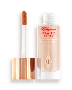 Charlotte Tilbury Hollywood Flawless Filter - Multi‑Use Makeup Primer, Complexion Booster & Illuminating Liquid Highlighter with Sheer Coverage - Smooths & Blurs Skin| light color