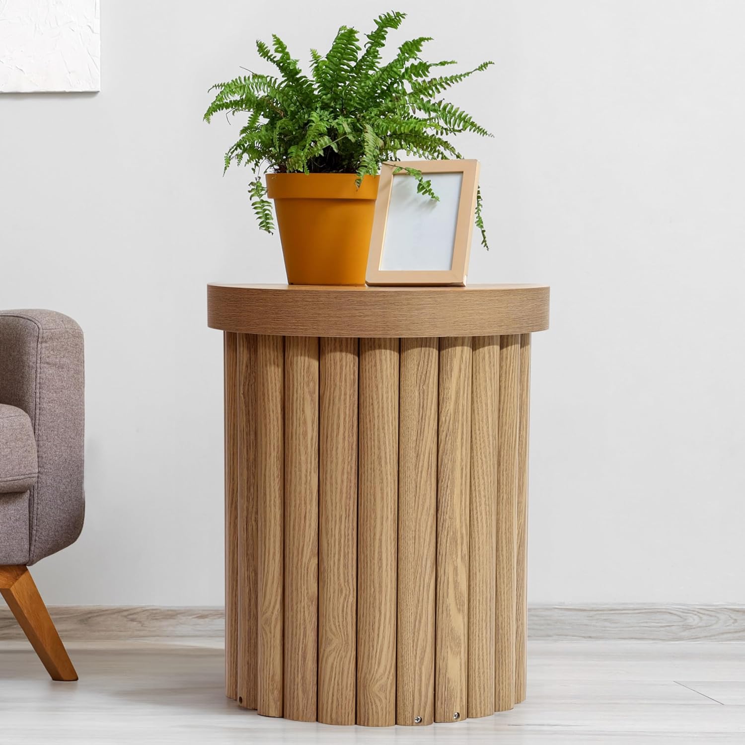 LuxenHome Wood Round Side Table, 19" Fluted End Table for Small Spaces, Mid Century Modern Wooden Accent Tables, Small Bedside Table, Couch Side Table, Nightstand for Living Room Bedroom Couch - Image 2